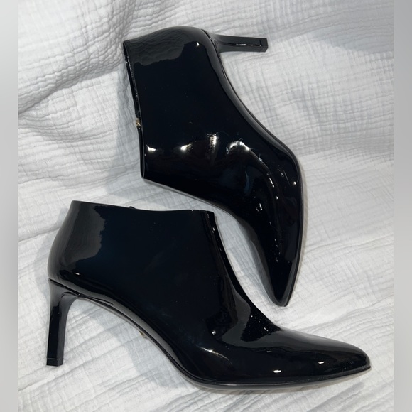 $795 New Gucci Black Patent Leather Pointed Booties Crystal Vernice Size 40 - Picture 3 of 7